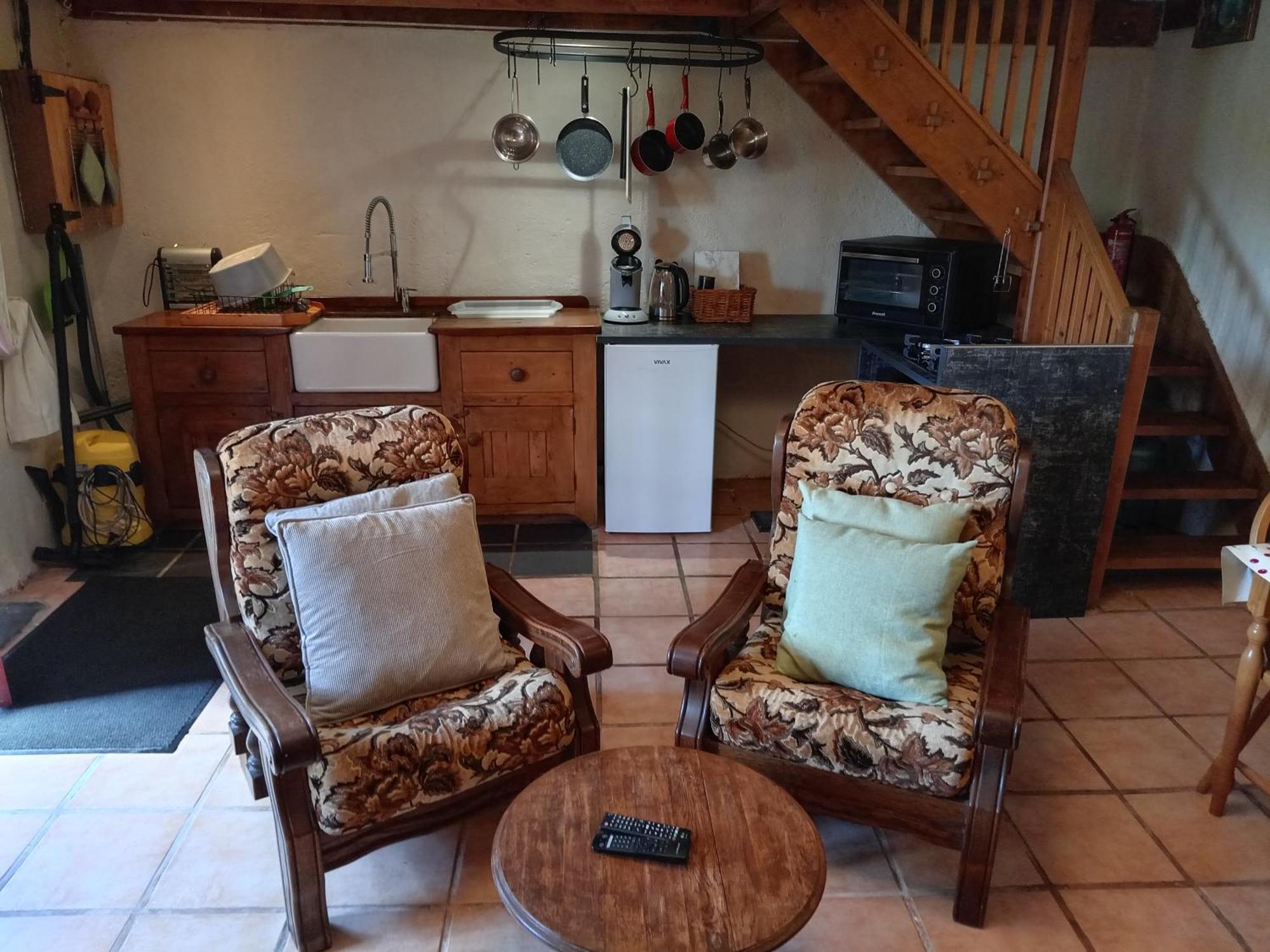 Character Breton Cottage Carhaix-Plouguer Exteriör bild