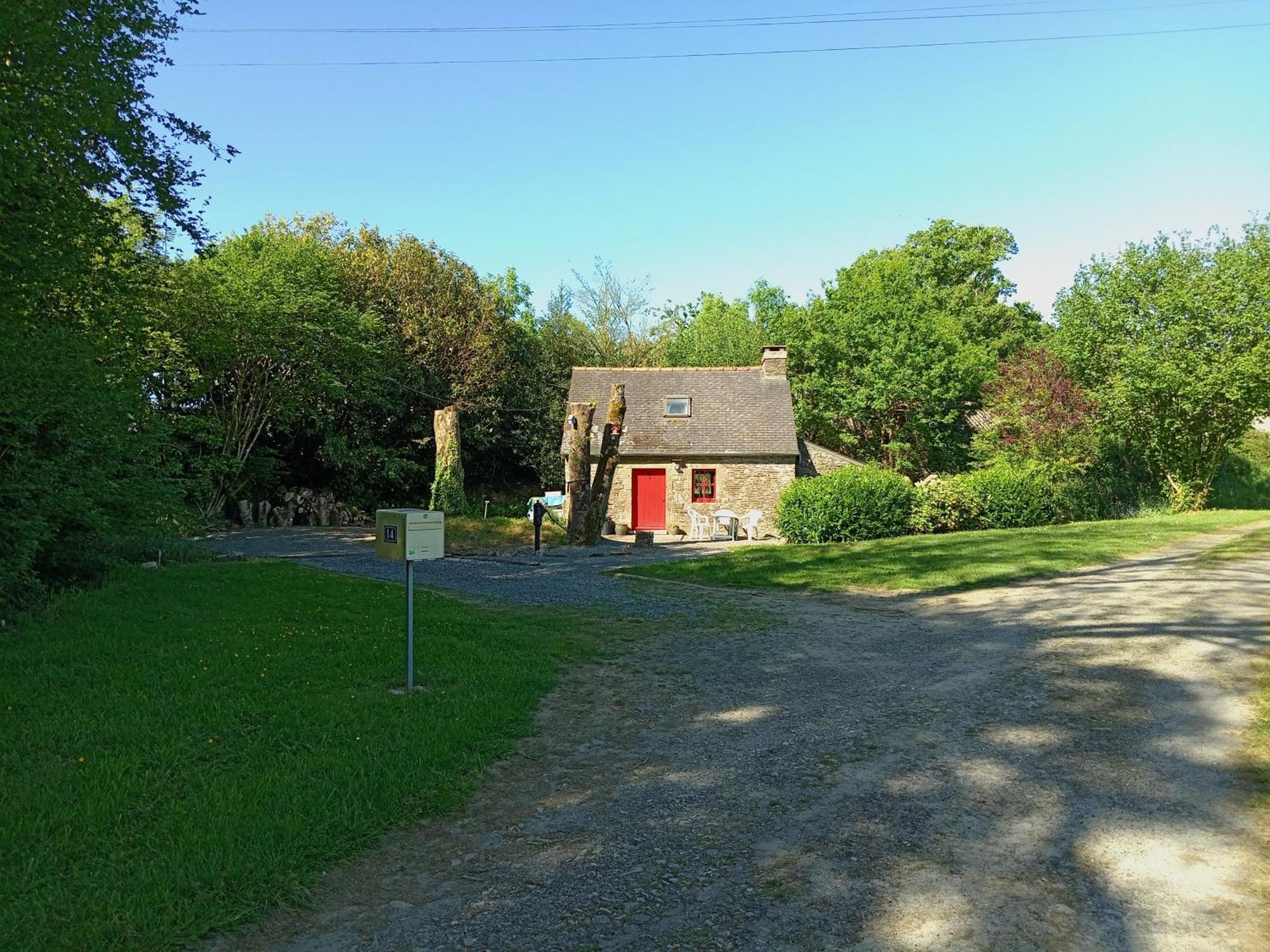 Character Breton Cottage Carhaix-Plouguer Exteriör bild